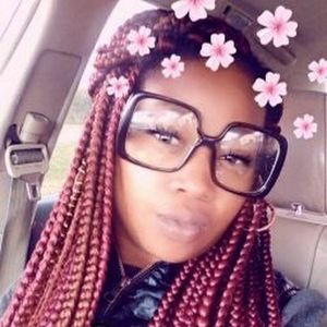 Meet your Posher, Latoya